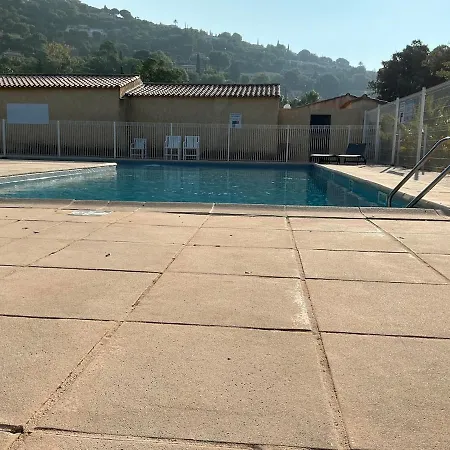 Joli Cocon , Terrasse, Vue Mer, Piscine